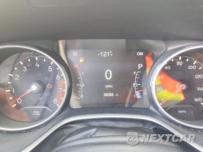 Zdjęcie 9 z 14 samochodu: 2018 JEEP COMPASS LIMITED VIN:3C4NJCCB4JT211532 - miniatura