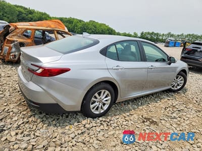 Trzecie zdjęcie samochodu z tyłu: 2025 TOYOTA CAMRY LE VIN:4T1DBADK6SU033556 - miniatura
