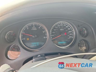Zdjęcie 9 z 13 samochodu: 2007 CHEVROLET SUBURBAN K1500 VIN:3GNFK16377G101447 - miniatura