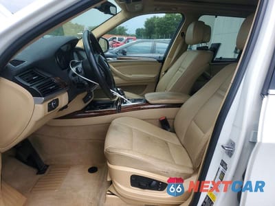 Zdjęcie 7 z 13 samochodu: 2013 BMW X5 XDRIVE35I VIN:5UXZV4C56D0B17404 - miniatura