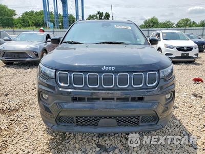 Piąte zdjęcie samochodu w środku: 2022 JEEP COMPASS LATITUDE VIN:3C4NJCBB1NT192932 - miniatura