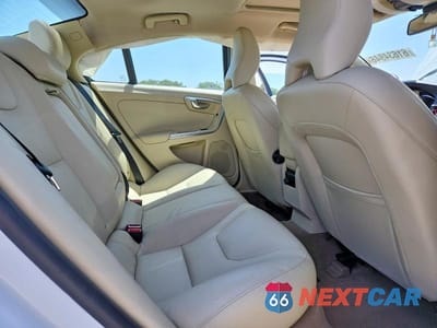 Zdjęcie 10 z 12 samochodu: 2015 VOLVO S60 PREMIER+ VIN:YV1612TC3F1310052 - miniatura