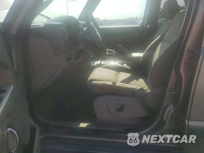 Zdjęcie 7 z 13 samochodu: 2006 JEEP COMMANDER VIN:1J8HH48N56C175735 - miniatura