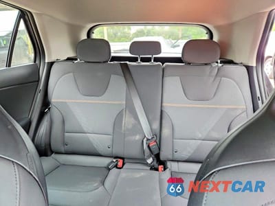 Zdjęcie 10 z 14 samochodu: 2026 KIA NIRO LX VIN:KNDCP3LE3T5346911 - miniatura