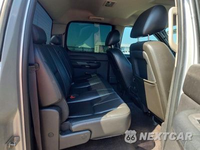 Zdjęcie 10 z 13 samochodu: 2011 CHEVROLET SILVERADO K2500 HEAVY DUTY LT VIN:1GC1KXC8XBF247681 - miniatura