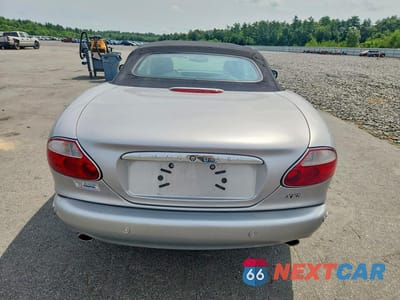 Zdjęcie 6 z 12 samochodu: 2001 JAGUAR XK8 VIN:SAJDA42C41NA19401 - miniatura