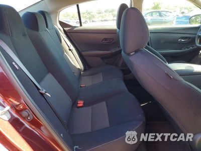 Zdjęcie 10 z 12 samochodu: 2024 NISSAN SENTRA SV VIN:3N1AB8CV9RY216844 - miniatura