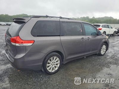 Trzecie zdjęcie samochodu z tyłu: 2013 TOYOTA SIENNA XLE 7-PASSENGER VIN:5TDDK3DC4DS059007 - miniatura