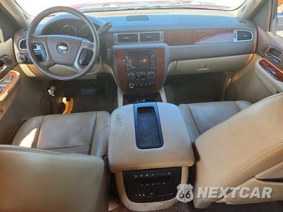 Zdjęcie 8 z 13 samochodu: 2009 CHEVROLET TAHOE C1500 LTZ VIN:1GNFC33029R303070 - miniatura
