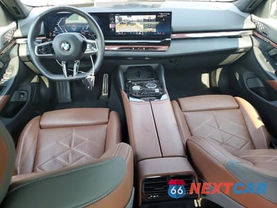 Zdjęcie 8 z 13 samochodu: 2025 BMW 540 XI VIN:WBA63FJ00SCT50133 - miniatura