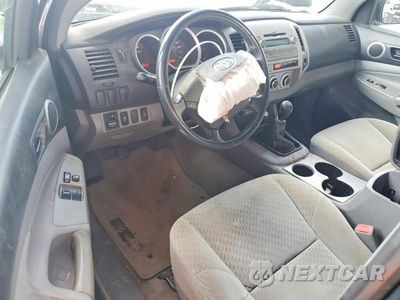 Zdjęcie 8 z 12 samochodu: 2010 TOYOTA TACOMA ACCESS CAB VIN:5TETX4CNXAZ673872 - miniatura