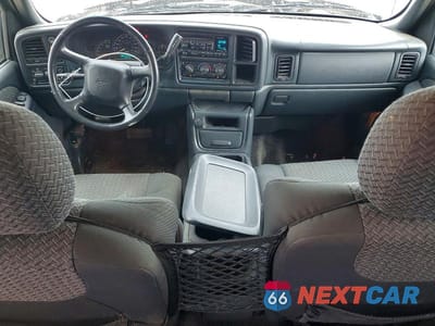 Zdjęcie 8 z 12 samochodu: 2002 CHEVROLET AVALANCHE K1500 VIN:3GNEK13T92G131056 - miniatura