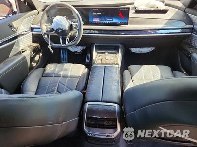 Zdjęcie 8 z 12 samochodu: 2023 BMW I7 XDRIVE60 VIN:WBY53EJ09PCN55206 - miniatura