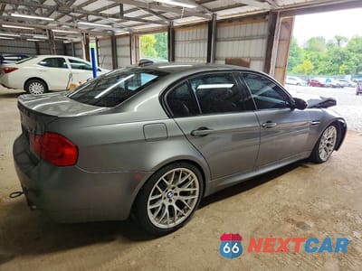 Trzecie zdjęcie samochodu z tyłu: 2011 BMW M3 VIN:WBSPM9C50BE203824 - miniatura