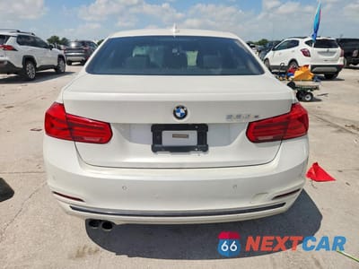 Zdjęcie 6 z 12 samochodu: 2017 BMW 330E VIN:WBA8E1C52HK480041 - miniatura
