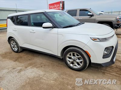 Czwarte zdjęcie samochodu z boku: 2020 KIA SOUL S VIN:KNDJ23AU6L7713904 - miniatura