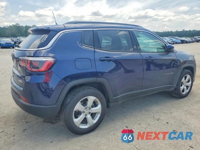 Trzecie zdjęcie samochodu z tyłu: 2018 JEEP COMPASS LATITUDE VIN:3C4NJCBB6JT338882 - miniatura