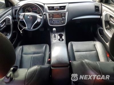 Zdjęcie 8 z 12 samochodu: 2016 NISSAN ALTIMA 2.5 SV VIN:1N4AL3AP1GC154689 - miniatura