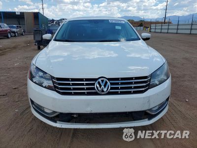 Piąte zdjęcie samochodu w środku: 2015 VOLKSWAGEN PASSAT SEL VIN:1VWCV7A35FC039705 - miniatura