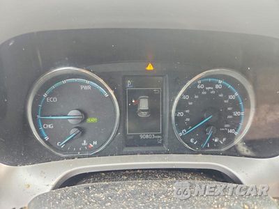Zdjęcie 9 z 12 samochodu: 2018 TOYOTA RAV4 HYBRID XLE VIN:JTMRJREV0JD240852 - miniatura