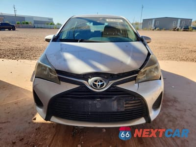 Piąte zdjęcie samochodu w środku: 2015 TOYOTA YARIS 5-DOOR L VIN:VNKKTUD38FA047329 - miniatura