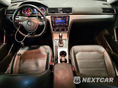 Zdjęcie 8 z 12 samochodu: 2019 VOLKSWAGEN PASSAT WOLFSBURG VIN:1VWLA7A30KC002793 - miniatura