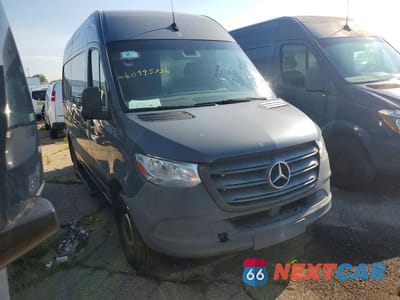 Czwarte zdjęcie samochodu z boku: 2019 MERCEDES-BENZ SPRINTER 2500/3500 DELIVERY VAN VIN:WD4PF0CD7KP099279 - miniatura
