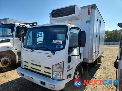 2014 ISUZU NPR REFRIGERATED BOX TRUCK JALC4W166E7000069 - główne zdjęcie licytacji z USA - miniatura