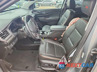 Zdjęcie 7 z 13 samochodu: 2023 GMC ACADIA AT4 VIN:1GKKNLLSXPZ246671 - miniatura
