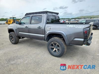 Drugie zdjęcie samochodu z przodu: 2017 TOYOTA TACOMA TRD SPORT VIN:3TMCZ5AN5HM079863 - miniatura
