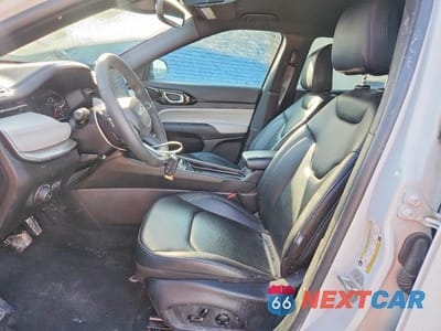 Zdjęcie 7 z 12 samochodu: 2025 JEEP COMPASS LIMITED VIN:3C4NJDCN6ST594729 - miniatura