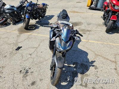 Piąte zdjęcie samochodu w środku: 2017 KAWASAKI Z900 VIN:JKAZR2A10HDA17950 - miniatura