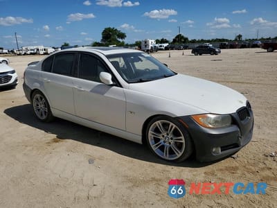 Czwarte zdjęcie samochodu z boku: 2009 BMW 328 I SULEV VIN:WBAPH57599NL77705 - miniatura