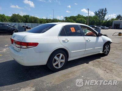 Trzecie zdjęcie samochodu z tyłu: 2003 HONDA ACCORD EX VIN:1HGCM566X3A109236 - miniatura