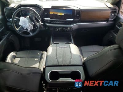 Zdjęcie 8 z 12 samochodu: 2026 CHEVROLET SILVERADO K2500 HIGH COUNTRY VIN:2GC4KREY0T1108321 - miniatura