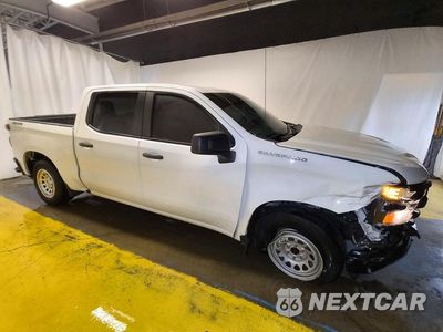 Czwarte zdjęcie samochodu z boku: 2022 CHEVROLET SILVERADO K1500 VIN:3GCPDAEK9NG553963 - miniatura