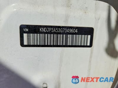 Zdjęcie 12 z 12 samochodu: 2016 KIA SOUL + VIN:KNDJP3A53G7349604 - miniatura