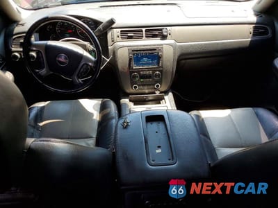 Zdjęcie 8 z 12 samochodu: 2009 GMC SIERRA K1500 SLT VIN:3GTEK332X9G143089 - miniatura