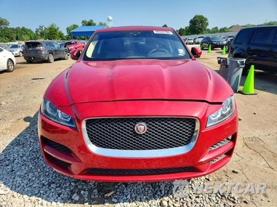 Piąte zdjęcie samochodu w środku: 2020 JAGUAR F-PACE 4C 4D SUV 30T PRESTIGE VIN:SADCK2GX9LA634769 - miniatura