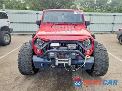 Piąte zdjęcie samochodu w środku: 2014 JEEP WRANGLER UNLIMITED SAHARA VIN:1C4BJWEG0EL128355 - miniatura