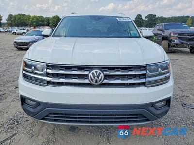 Piąte zdjęcie samochodu w środku: 2018 VOLKSWAGEN ATLAS SE VIN:1V2DP2CA0JC600402 - miniatura