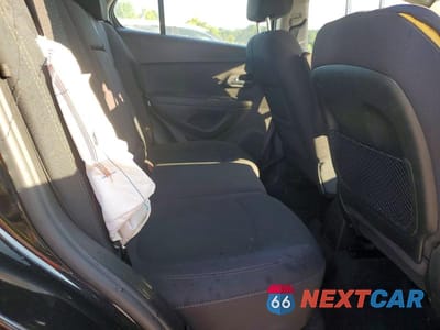 Zdjęcie 10 z 12 samochodu: 2017 CHEVROLET TRAX LS VIN:3GNCJKSB7HL152092 - miniatura