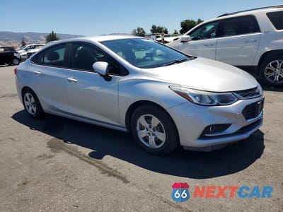 Czwarte zdjęcie samochodu z boku: 2017 CHEVROLET CRUZE LS VIN:1G1BC5SM3H7184617 - miniatura