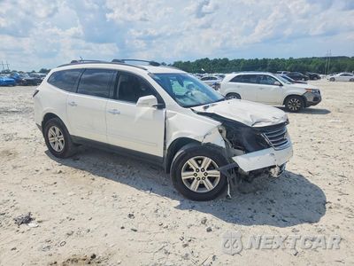 Czwarte zdjęcie samochodu z boku: 2014 CHEVROLET TRAVERSE LT VIN:1GNKRHKD1EJ302838 - miniatura