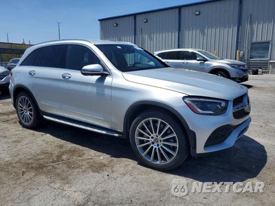 Czwarte zdjęcie samochodu z boku: 2020 MERCEDES-BENZ GLC 300 4MATIC VIN:W1N0G8EB9LF829325 - miniatura