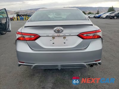 Zdjęcie 6 z 12 samochodu: 2018 TOYOTA CAMRY SE VIN:4T1B11HK8JU658253 - miniatura