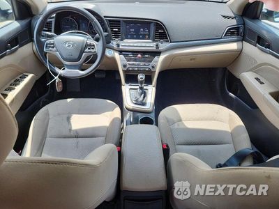 Zdjęcie 8 z 13 samochodu: 2017 HYUNDAI ELANTRA VALUE EDITION VIN:5NPD84LF0HH202885 - miniatura
