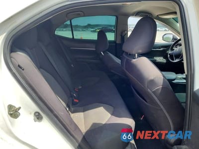 Zdjęcie 10 z 12 samochodu: 2020 TOYOTA CAMRY LE VIN:4T1C11AK4LU944702 - miniatura