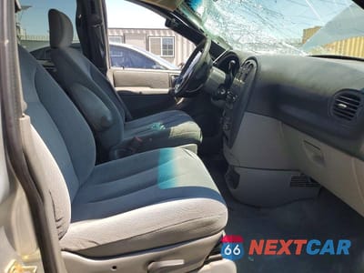 Zdjęcie 7 z 12 samochodu: 2004 DODGE CARAVAN SXT VIN:1D4GP45R94B509610 - miniatura