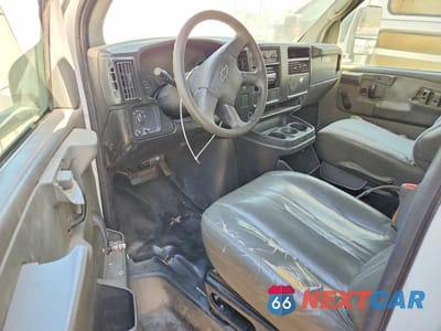 Zdjęcie 8 z 12 samochodu: 2007 CHEVROLET EXPRESS G3500 VIN:1GBJG31U571100767 - miniatura